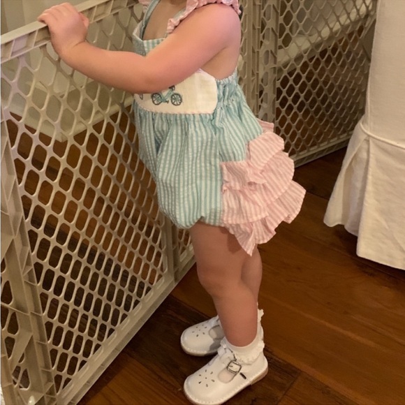 Southern Smocked Bubble - Picture 7 of 7